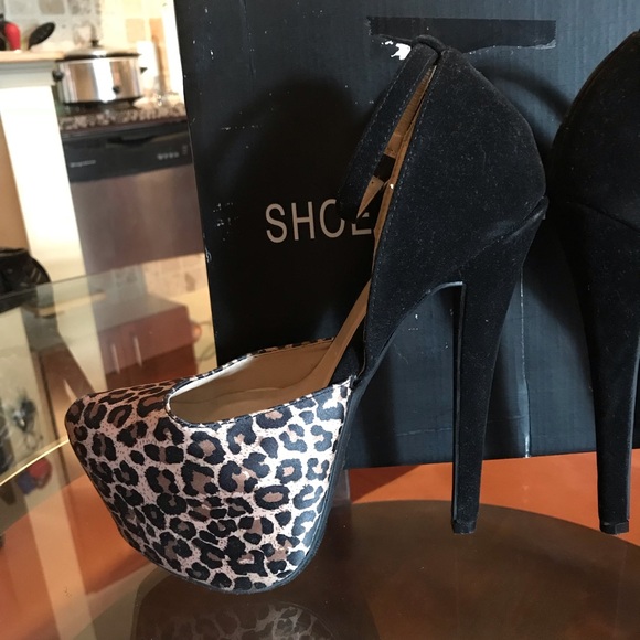 7in Suede Cheetah Print Platform Heels - Picture 3 of 3